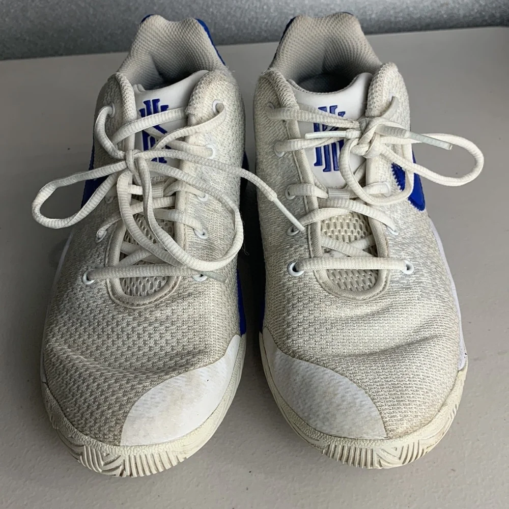 Nike Shoes Kids White Blue Basketball Kyrie Flytrap II Athletic Sneakers Youth 6